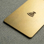 WaveTag vergoldete Visitenkarte aus Metall