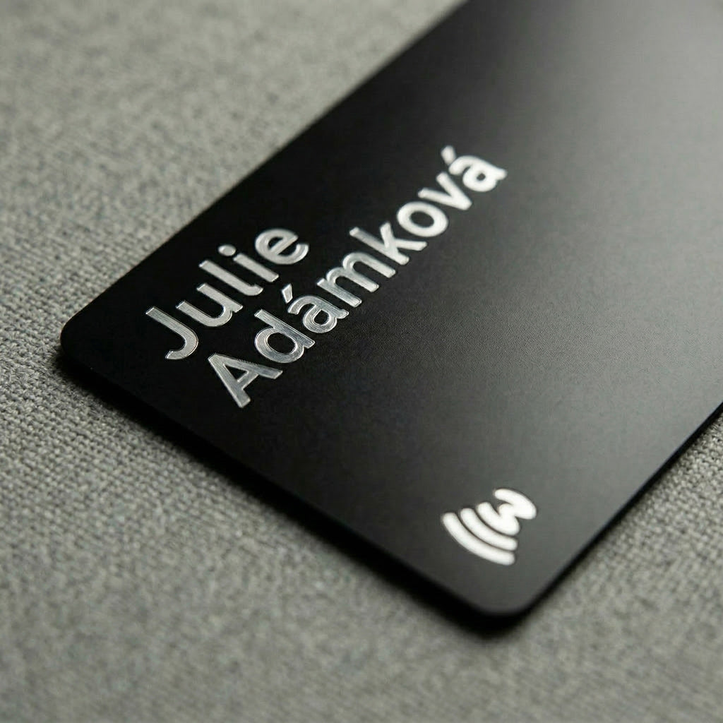 WaveTag Schwarze Metall-Visitenkarte mit individuellem Design